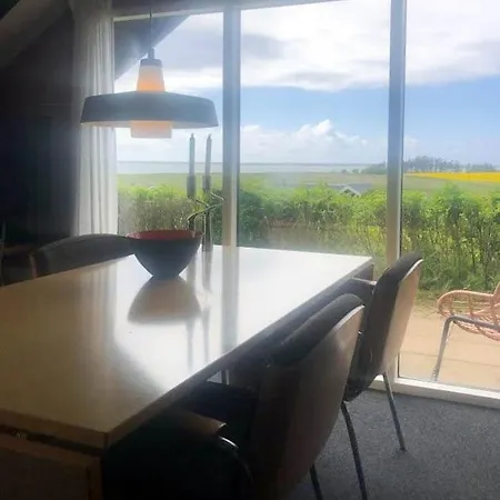 With Sea Views Over The Western Sea Feriehus *